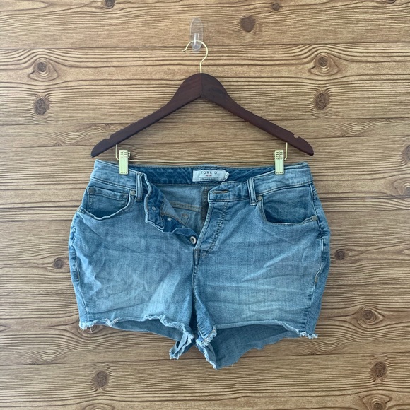 torrid Pants - TORRID HIGH RISE DENIM SHORT CUT OFF JEAN SHORTS